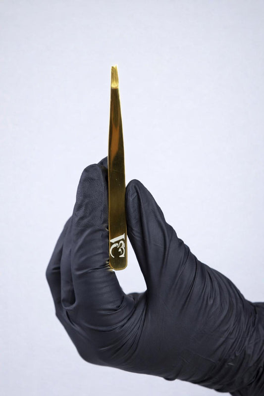 SLANTED PRECISION EYEBROW TWEEZER